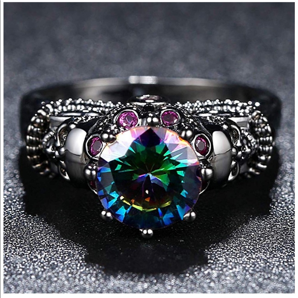 Skull Ring - Picture 4 of 4